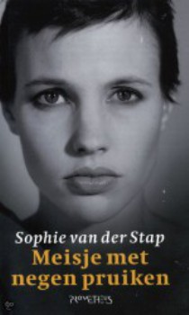 poster Het meisje met negen pruiken&nbsp;&nbsp;(2013)